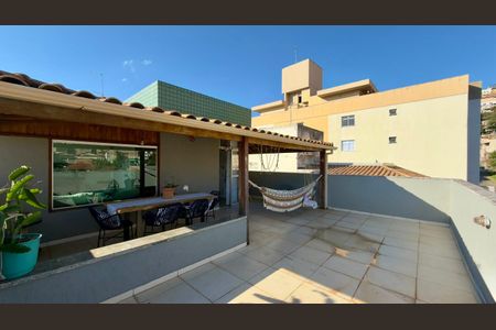 Apartamento à venda com 3 quartos, 150m² em Paraíso, Belo Horizonte