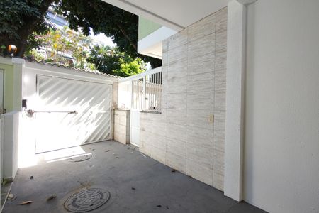 Casa para alugar com 106m², 3 quartos e 1 vaga Casa para alugar com 106m², 3 quartos e 1 vagaBanheiro Social 2