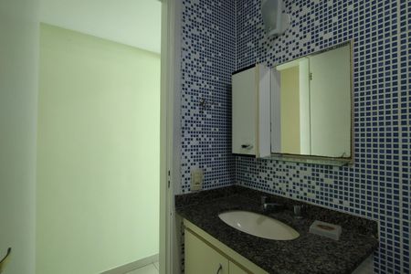 Casa para alugar com 106m², 3 quartos e 1 vaga Casa para alugar com 106m², 3 quartos e 1 vagaBanheiro Social 2