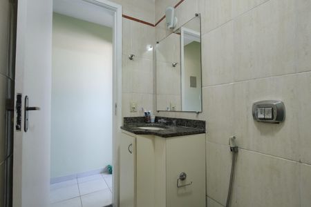Casa para alugar com 106m², 3 quartos e 1 vaga Casa para alugar com 106m², 3 quartos e 1 vagaBanheiro 1