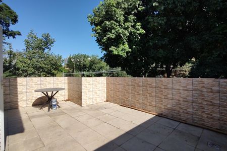 Casa para alugar com 106m², 3 quartos e 1 vaga Casa para alugar com 106m², 3 quartos e 1 vagaTerraço