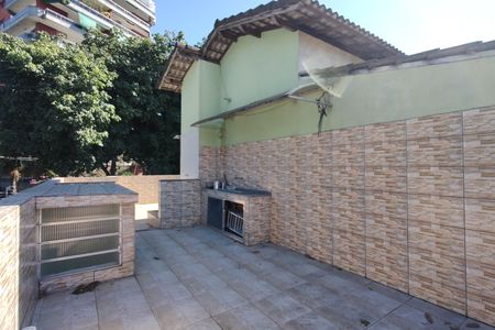 Casa para alugar com 106m², 3 quartos e 1 vaga Casa para alugar com 106m², 3 quartos e 1 vagaTerraço