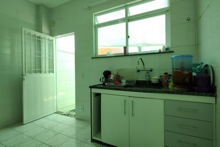 Casa para alugar com 106m², 3 quartos e 1 vaga Casa para alugar com 106m², 3 quartos e 1 vagaCozinha - Armários