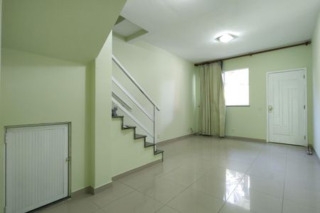 Sala de casa para alugar com 3 quartos, 106m² em Pechincha, Rio de Janeiro