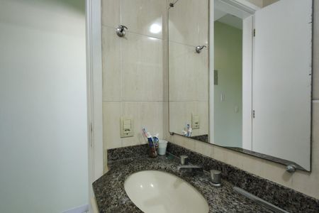 Casa para alugar com 106m², 3 quartos e 1 vaga Casa para alugar com 106m², 3 quartos e 1 vagaBanheiro 1