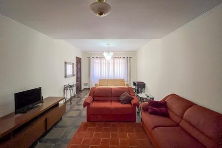 Casa para alugar com 184m², 4 quartos e 2 vagas Casa para alugar com 184m², 4 quartos e 2 vagasSala