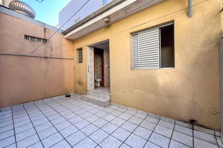 Quintal de casa para alugar com 4 quartos, 184m² em Jardim Vergueiro, São Paulo