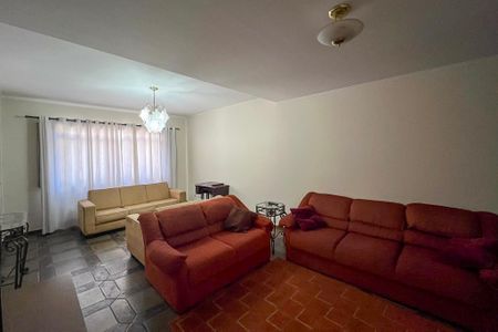 Casa para alugar com 184m², 4 quartos e 2 vagas Casa para alugar com 184m², 4 quartos e 2 vagasSala