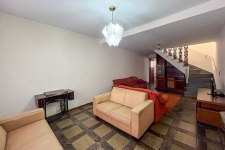 Casa para alugar com 184m², 4 quartos e 2 vagas Casa para alugar com 184m², 4 quartos e 2 vagasSala