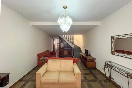 Casa para alugar com 184m², 4 quartos e 2 vagas Casa para alugar com 184m², 4 quartos e 2 vagasSala