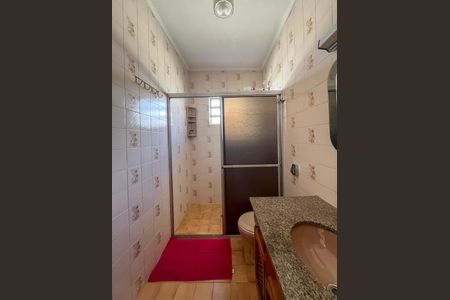 Casa para alugar com 184m², 4 quartos e 2 vagas Casa para alugar com 184m², 4 quartos e 2 vagasBanheiro