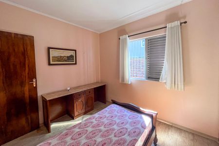 Casa para alugar com 184m², 4 quartos e 2 vagas Casa para alugar com 184m², 4 quartos e 2 vagasQuarto 3
