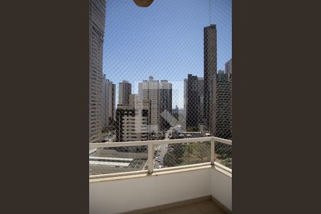Apartamento para alugar com 100m², 3 quartos e 2 vagasVaranda