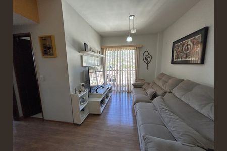 Apartamento à venda com 65m², 2 quartos e 1 vagaSala