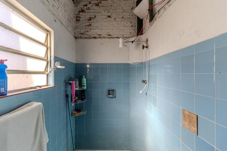 Casa à venda com 300m², 3 quartos e 4 vagas Casa à venda com 300m², 3 quartos e 4 vagasBanheiro da Edícula