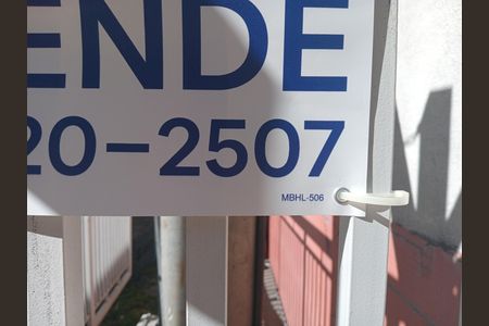 Casa à venda com 300m², 3 quartos e 4 vagas Casa à venda com 300m², 3 quartos e 4 vagasPlaca