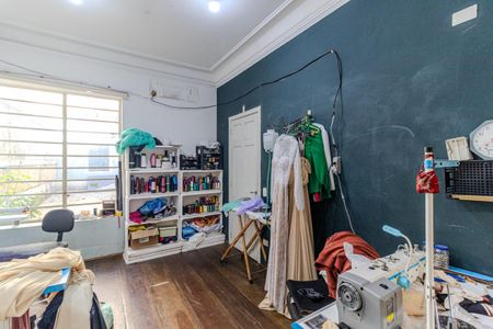 Casa à venda com 300m², 3 quartos e 4 vagas Casa à venda com 300m², 3 quartos e 4 vagasSala