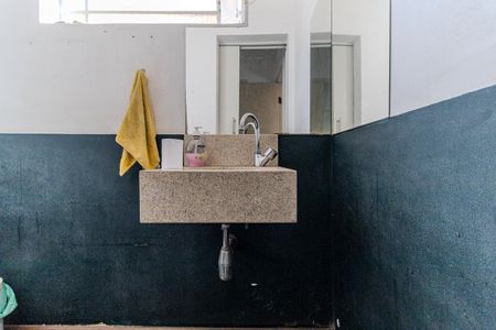 Casa à venda com 300m², 3 quartos e 4 vagas Casa à venda com 300m², 3 quartos e 4 vagasLavabo