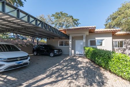 Casa de condomínio à venda com 155m², 3 quartos e 5 vagas Casa de condomínio à venda com 155m², 3 quartos e 5 vagasGaragem