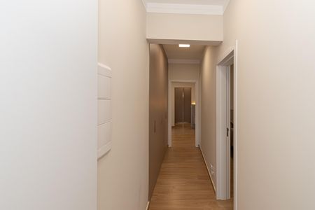 Casa de condomínio à venda com 155m², 3 quartos e 5 vagas Casa de condomínio à venda com 155m², 3 quartos e 5 vagasCorredor