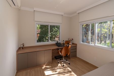 Casa de condomínio à venda com 155m², 3 quartos e 5 vagas Casa de condomínio à venda com 155m², 3 quartos e 5 vagasQuarto/Escritório