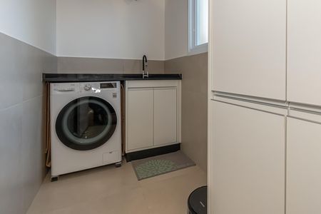 Casa de condomínio à venda com 155m², 3 quartos e 5 vagas Casa de condomínio à venda com 155m², 3 quartos e 5 vagasÁrea de Serviço