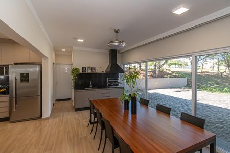 Casa de condomínio à venda com 155m², 3 quartos e 5 vagas Casa de condomínio à venda com 155m², 3 quartos e 5 vagasSala de Jantar/Gurmet