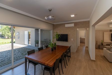 Casa de condomínio à venda com 155m², 3 quartos e 5 vagas Casa de condomínio à venda com 155m², 3 quartos e 5 vagasSala de Jantar/Gurmet