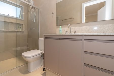 Casa de condomínio à venda com 155m², 3 quartos e 5 vagas Casa de condomínio à venda com 155m², 3 quartos e 5 vagasBanheiro da Suíte 2