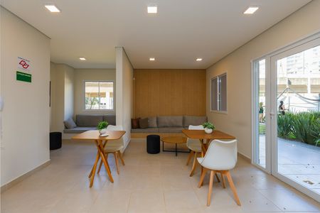 Apartamento para alugar com 44m², 2 quartos e sem vaga Apartamento para alugar com 44m², 2 quartos e sem vagaÁrea comum - Salão de festas