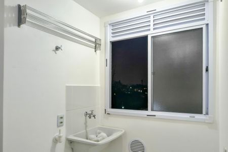 Área de Serviço de apartamento para alugar com 2 quartos, 42m² em Vila Sonia, Praia Grande