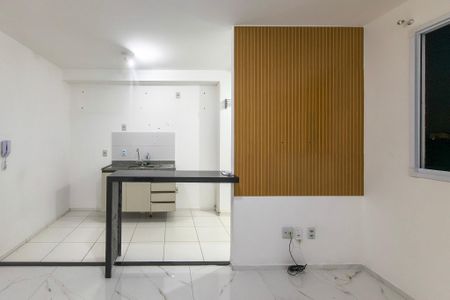 Sala de apartamento para alugar com 2 quartos, 42m² em Vila Sonia, Praia Grande