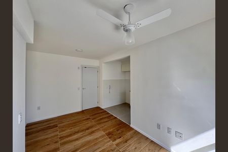 Sala de apartamento à venda com 2 quartos, 50m² em Recreio dos Bandeirantes, Rio de Janeiro