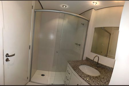 Banheiro de apartamento para alugar com 2 quartos, 64m² em Jardim Parque Morumbi, São Paulo