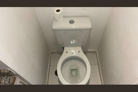 Apartamento para alugar com 64m², 2 quartos e 1 vaga Apartamento para alugar com 64m², 2 quartos e 1 vagaBanheiro