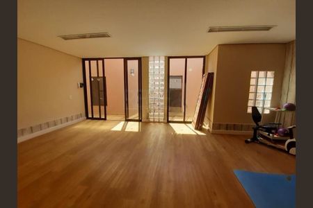 Casa à venda com 4 quartos, 300m² em Jardim Flamboyant, Campinas