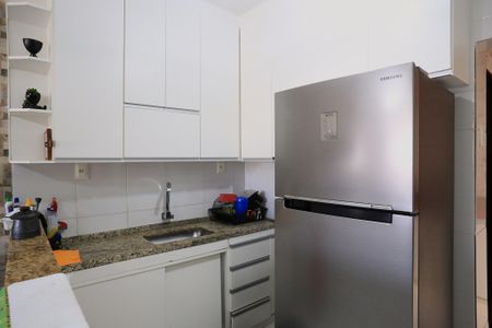 Cozinha de casa à venda com 2 quartos, 180m² em Boa Vista, Belo Horizonte