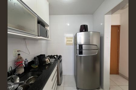 Cozinha de apartamento para alugar com 2 quartos, 58m² em Ouro Preto, Belo Horizonte