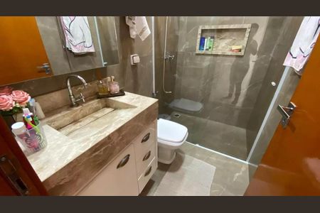 Casa para alugar com 180m², 3 quartos e 3 vagas Casa para alugar com 180m², 3 quartos e 3 vagasBanheiro da Suíte