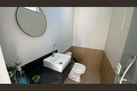 Casa para alugar com 180m², 3 quartos e 3 vagas Casa para alugar com 180m², 3 quartos e 3 vagasLavabo