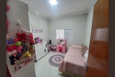 Casa para alugar com 180m², 3 quartos e 3 vagas Casa para alugar com 180m², 3 quartos e 3 vagasQuarto 2