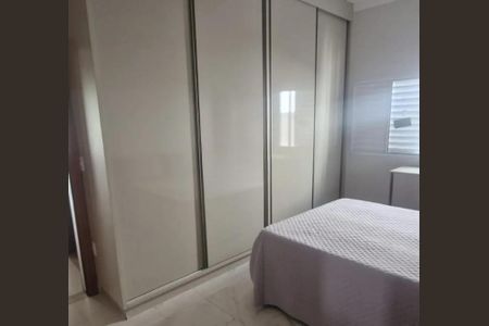 Casa para alugar com 180m², 3 quartos e 3 vagas Casa para alugar com 180m², 3 quartos e 3 vagasSuíte