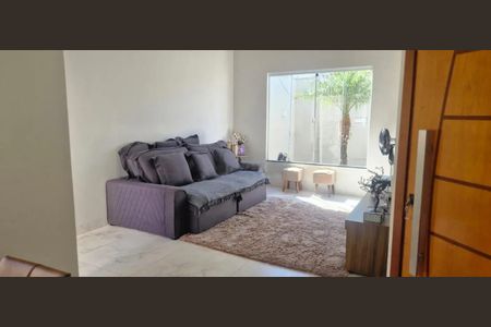 Casa para alugar com 180m², 3 quartos e 3 vagas Casa para alugar com 180m², 3 quartos e 3 vagasSala