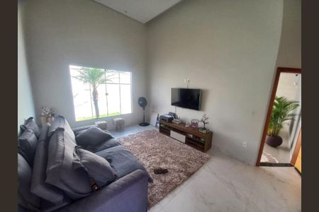Casa para alugar com 3 quartos, 180m² em Santa Rosa, Uberlândia