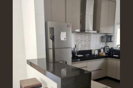 Cozinha de casa para alugar com 3 quartos, 180m² em Santa Rosa, Uberlândia