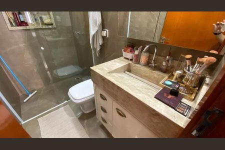 Casa para alugar com 180m², 3 quartos e 3 vagas Casa para alugar com 180m², 3 quartos e 3 vagasBanheiro da Suíte