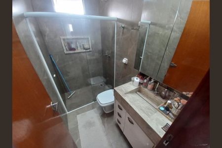 Casa para alugar com 180m², 3 quartos e 3 vagas Casa para alugar com 180m², 3 quartos e 3 vagasBanheiro da Suíte