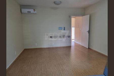 Casa à venda com 332m², 5 quartos e 3 vagas