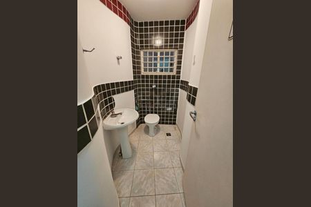 Casa à venda com 332m², 5 quartos e 3 vagas