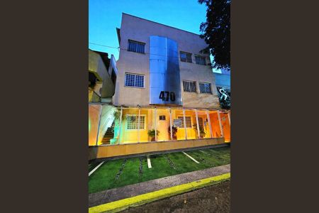 Casa à venda com 332m², 5 quartos e 3 vagas